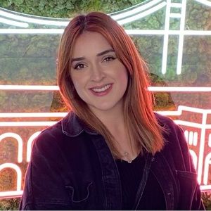 Meet your Posher, Thalia